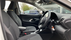 Toyota Yaris 1.5 Hybrid Icon 5dr CVT Hybrid Hatchback